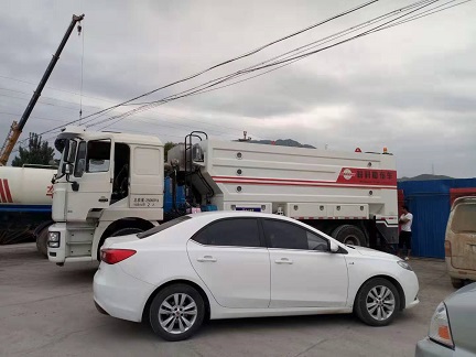 撒布車4