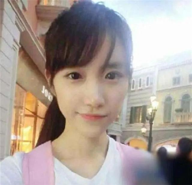 優衣庫不雅視頻女主角高調出道,這年頭做明星的門檻越來越底了
