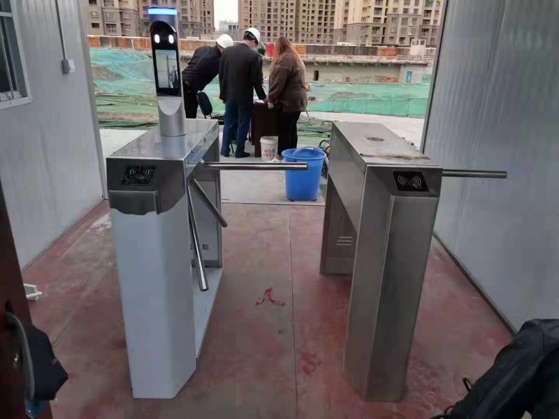 三棍閘加測溫