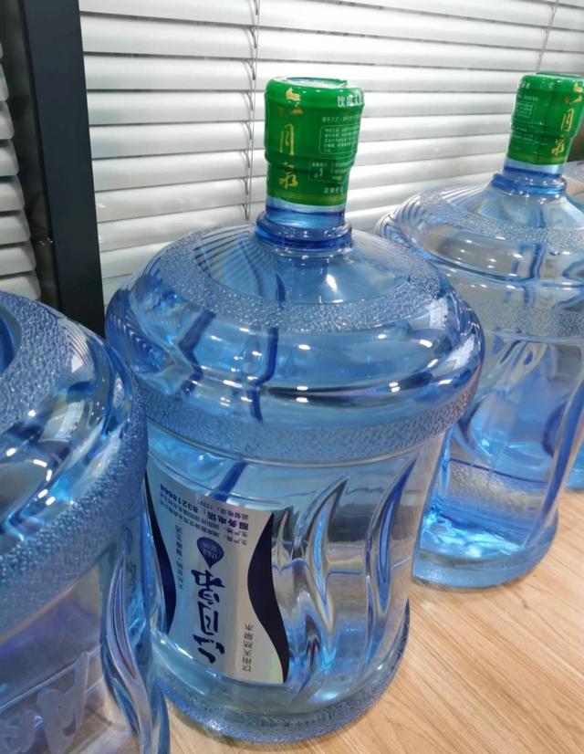 桶裝水