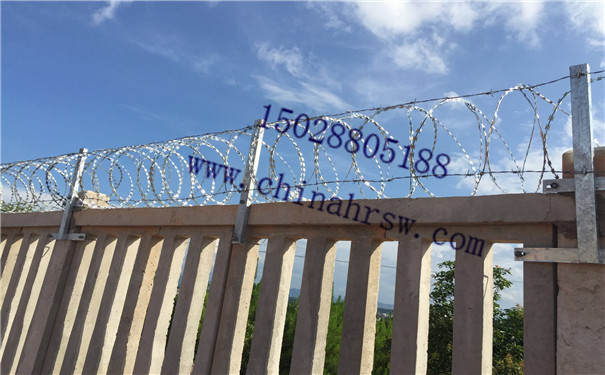 高鐵刀片刺繩 高鐵刀片刺繩